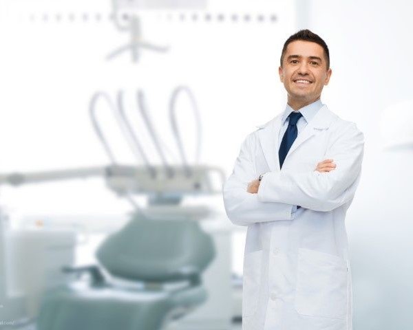 Dr. Budi Santoso, Sp.Pros